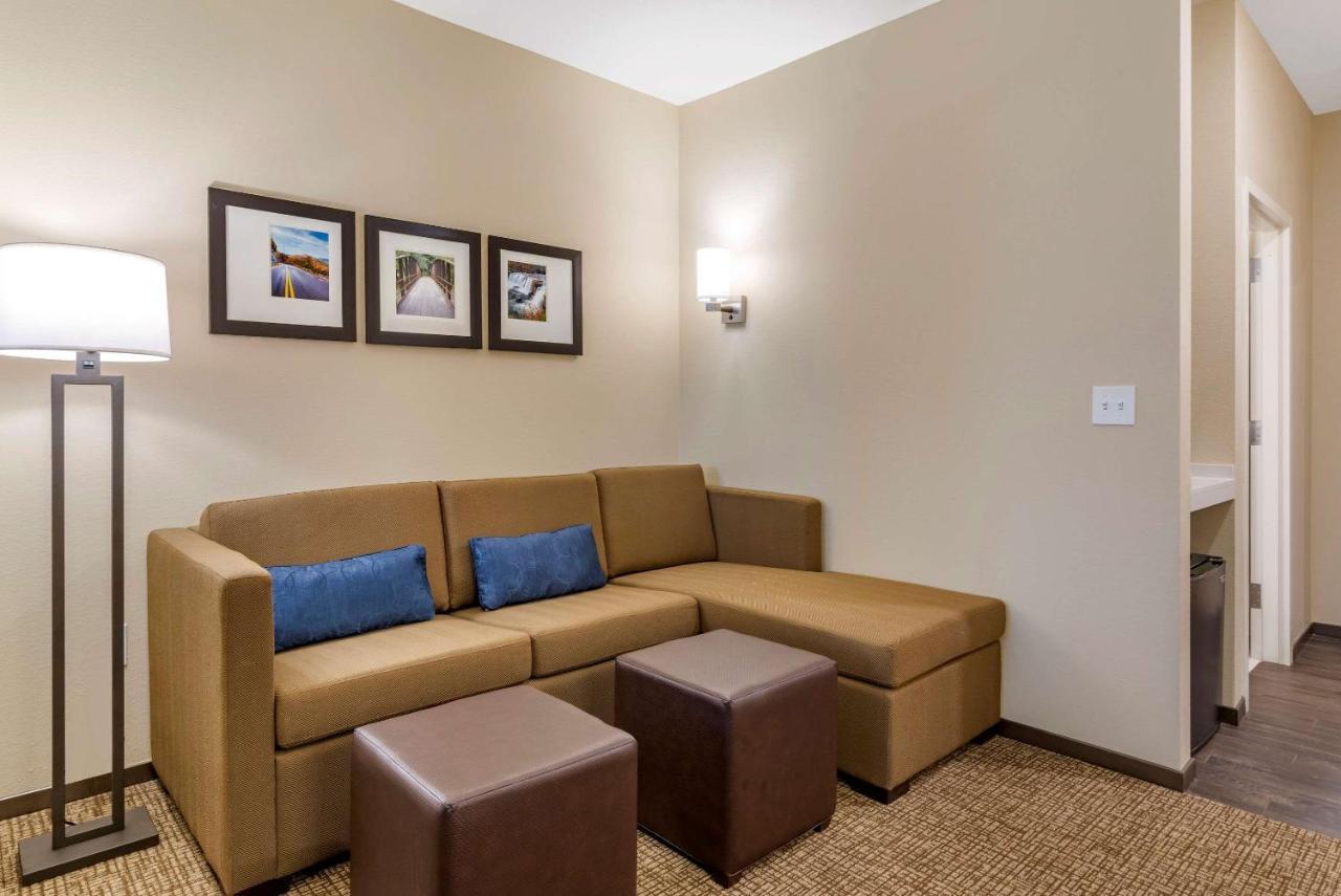 Comfort Suites Newnan Exterior foto